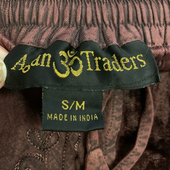 S/M long peasant skirt. - Picture 2 of 4